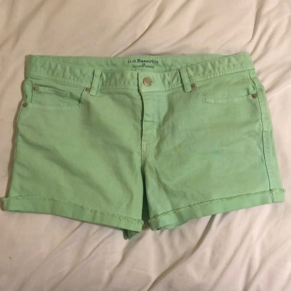 🔺G.H. Bass & Co Seafoam Denim Shorts🔺